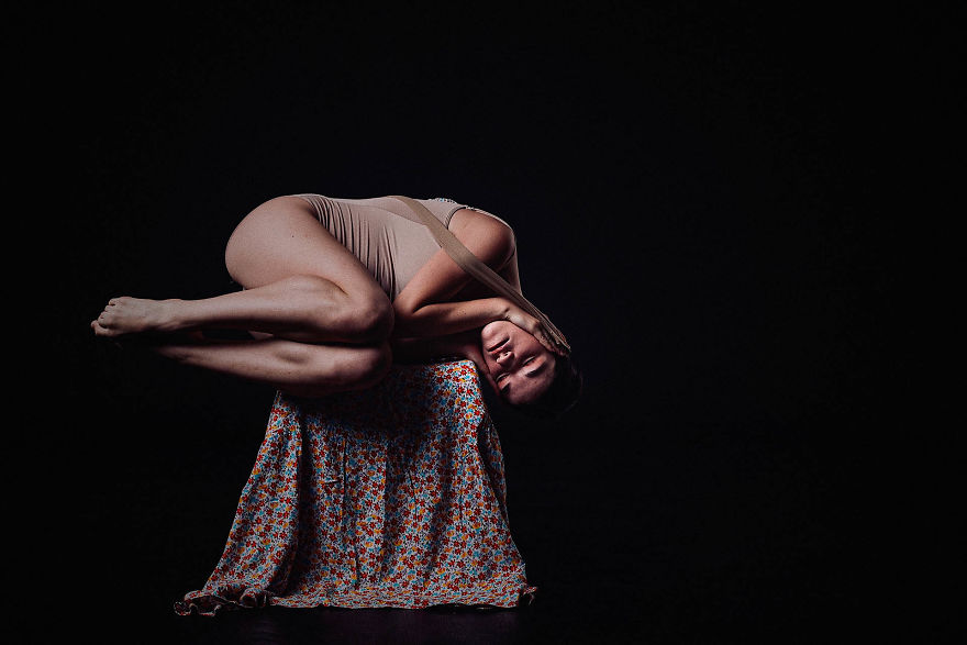 “I Am My Mother”: My Photography Project About The Process Of Growing Up “I Am My Mother”: My Photography Project About The Process Of Growing Up