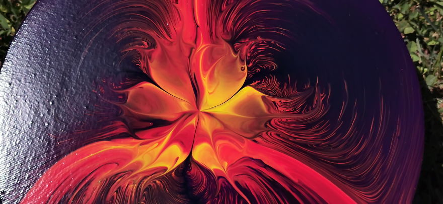 I Create Art By Pouring Paints I Create Art By Pouring Paints