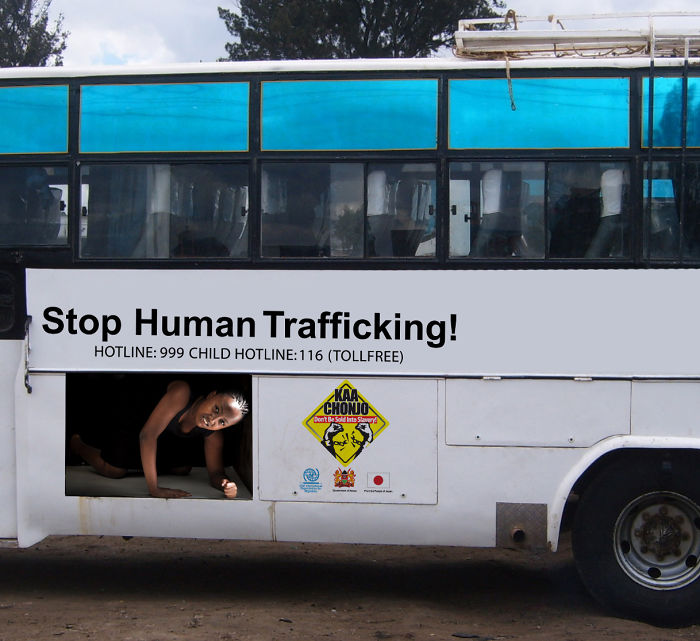 Here Are My Favorite Examples Of Ingenious Bus Advertising (50 Pics)
