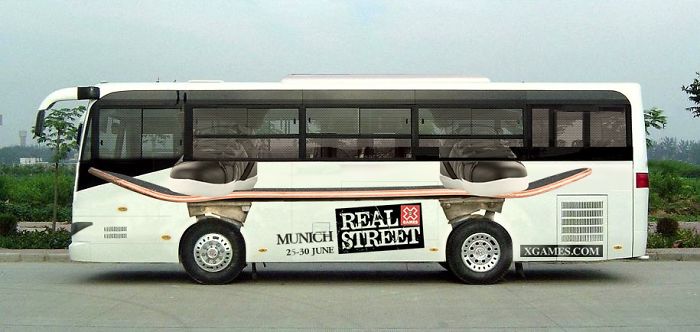 Here Are My Favorite Examples Of Ingenious Bus Advertising (50 Pics)