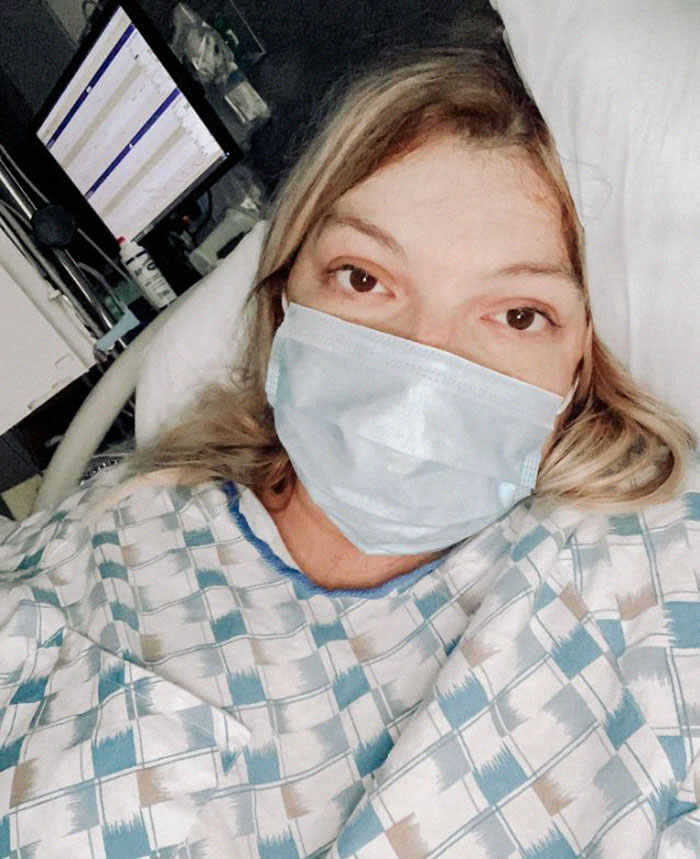 Moms Who Gave Birth Wearing Masks Respond To Those Refusing To Wear Them For 5 Minutes With Savage Tweets Moms Who Gave Birth Wearing Masks Respond To Those Refusing To Wear Them For 5 Minutes With Savage Tweets