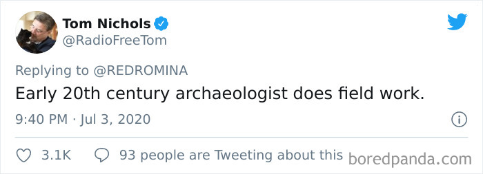 Filmmaker Asks People To Describe Their Favorite Movie “As Boring As Possible” And They Deliver (30 Tweets) Filmmaker Asks People To Describe Their Favorite Movie “As Boring As Possible” And They Deliver (30 Tweets)