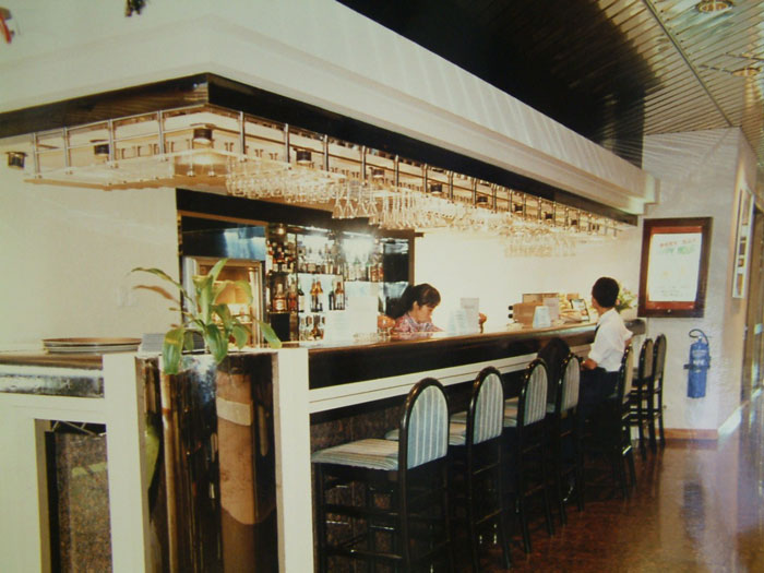 The World’s First Luxury Floating Hotel Built In The 1980s For Watching The Great Barrier Reef Ends Up In North Korea The World’s First Luxury Floating Hotel Built In The 1980s For Watching The Great Barrier Reef Ends Up In North Korea