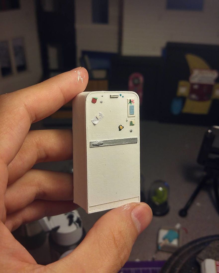 I Built A Tiny Model Of Monica&rsquo;s Kitchen From &ldquo;Friends&rdquo; (11 Pics)