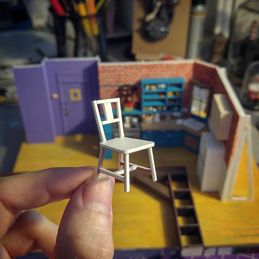 I Built A Tiny Model Of Monica&rsquo;s Kitchen From &ldquo;Friends&rdquo; (11 Pics)