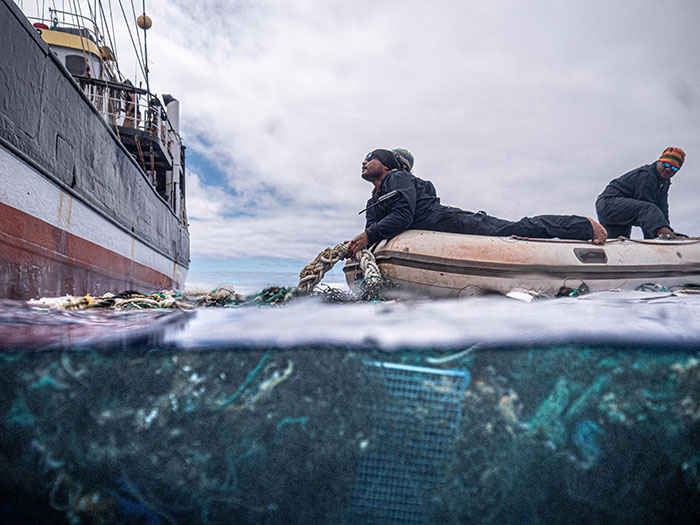 Hawaiian Crew Goes On A 48-Day Expedition And Sets Record For Largest Haul Of Plastic Removed From The Great Pacific Garbage Patch