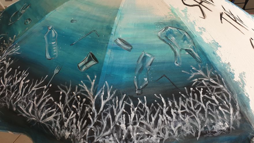 I Painted My Beach Umbrella To Show What Will Happen To Marine Life If We Don’t Make A Change I Painted My Beach Umbrella To Show What Will Happen To Marine Life If We Don’t Make A Change