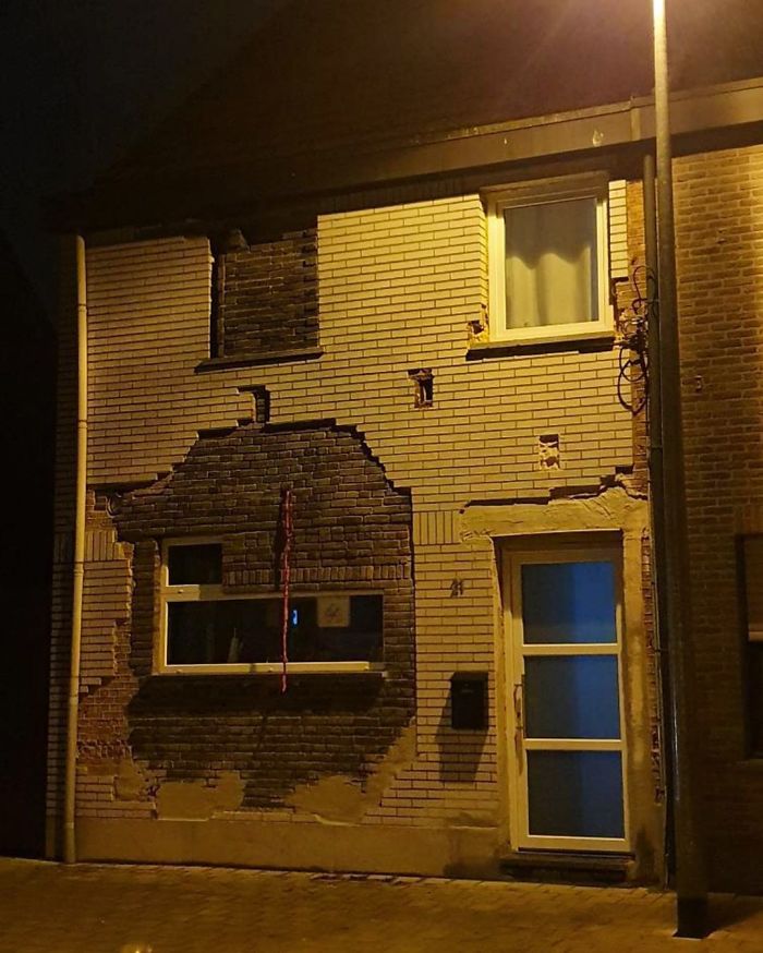 Belgian Guy Documents Ugly Houses He Sees And They’re So Bad, It’s Hilarious (30 More New Pics) Belgian Guy Documents Ugly Houses He Sees And They’re So Bad, It’s Hilarious (30 More New Pics)