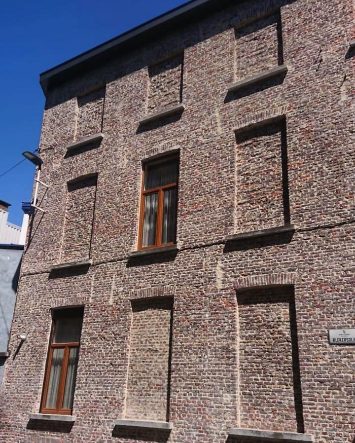 Belgian Guy Documents Ugly Houses He Sees And They’re So Bad, It’s Hilarious (30 More New Pics) Belgian Guy Documents Ugly Houses He Sees And They’re So Bad, It’s Hilarious (30 More New Pics)