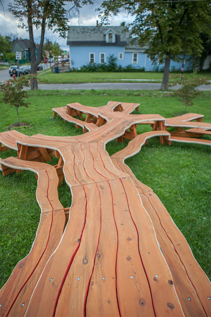 This Mesmerizing Picnic Table Looks Like A Massive Branching Tree This Mesmerizing Picnic Table Looks Like A Massive Branching Tree