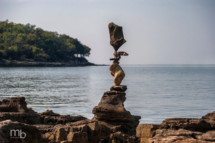 I&#8217;ve Been Practicing Stone Balancing For 10 Years, It&#8217;s The Best Kind Of Meditation For Me (50 New Pics)