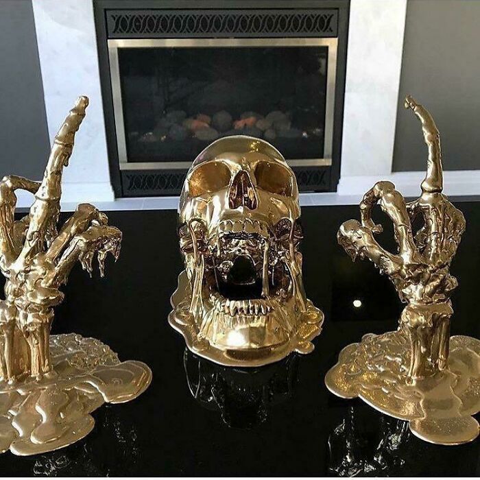 43 Of The Funniest Examples Of Awful Taste But Great Execution (New Pics)