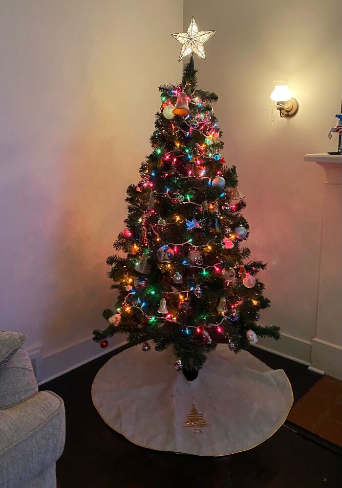 Hey Pandas, Share Your Christmas Tree With Us (Closed) Hey Pandas, Share Your Christmas Tree With Us (Closed)