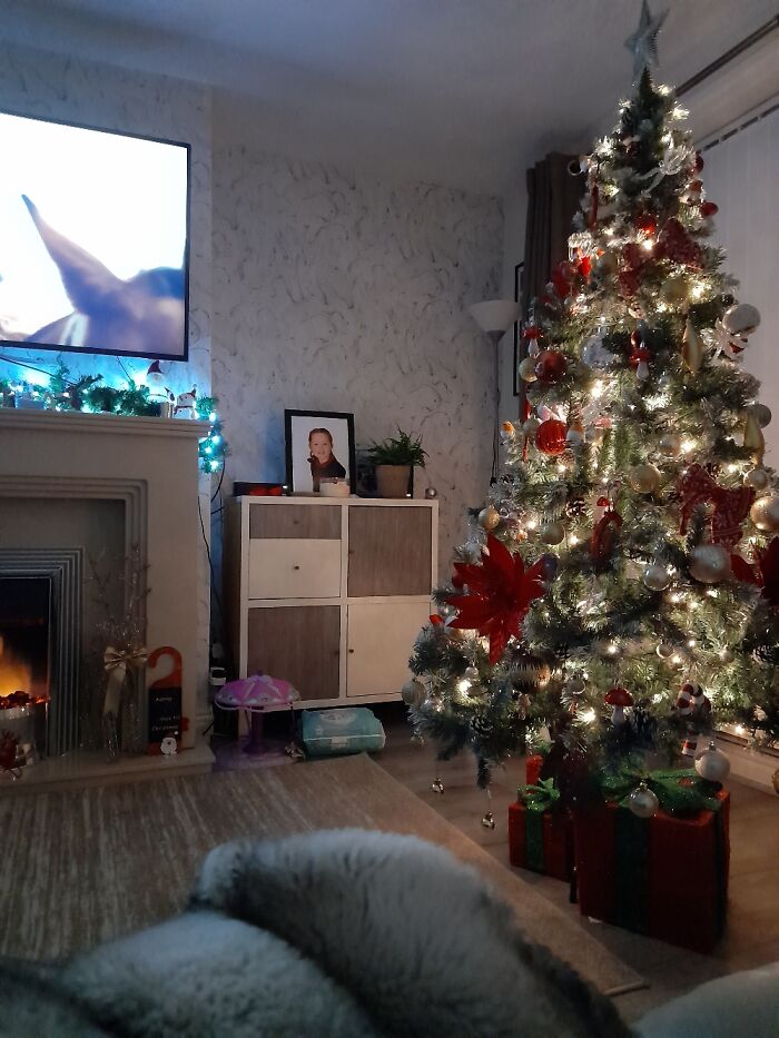 Hey Pandas, Share Your Christmas Tree With Us (Closed) Hey Pandas, Share Your Christmas Tree With Us (Closed)