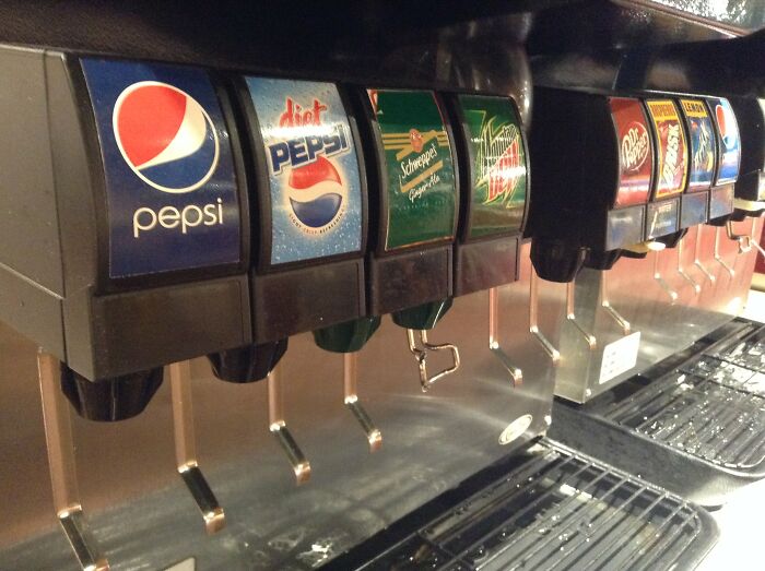 30 Things Americans Can’t Seem To Live Without, As Observed By Non-Americans 30 Things Americans Can’t Seem To Live Without, As Observed By Non-Americans