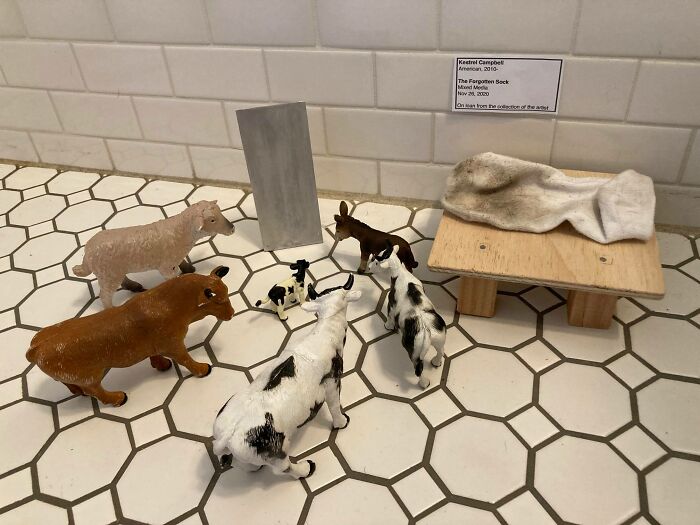 Mom Tries Teaching Her Daughter A Lesson On Picking Up Dirty Clothes, But The Daughter Keeps ‘One-Upping’ Her Mom Tries Teaching Her Daughter A Lesson On Picking Up Dirty Clothes, But The Daughter Keeps ‘One-Upping’ Her