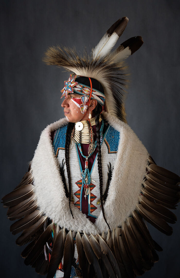 16 Authentic Portraits Of Native Americans Posing In Traditional Regalia 16 Authentic Portraits Of Native Americans Posing In Traditional Regalia