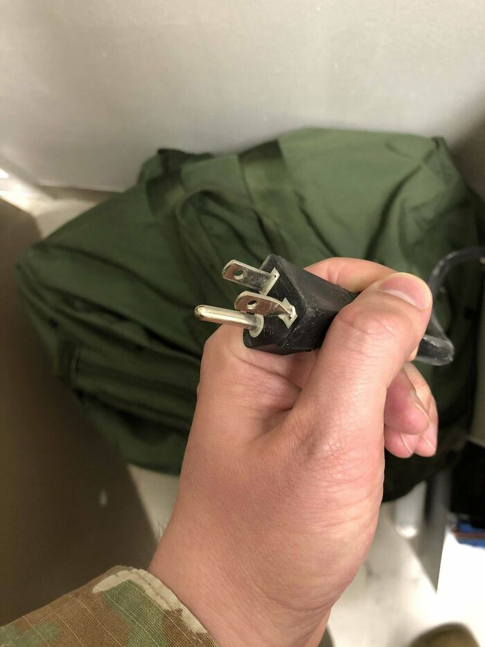 Tech Support People Are Sharing The Worst Cases They’ve Seen While On The Job (40 New Pics) Tech Support People Are Sharing The Worst Cases They’ve Seen While On The Job (40 New Pics)