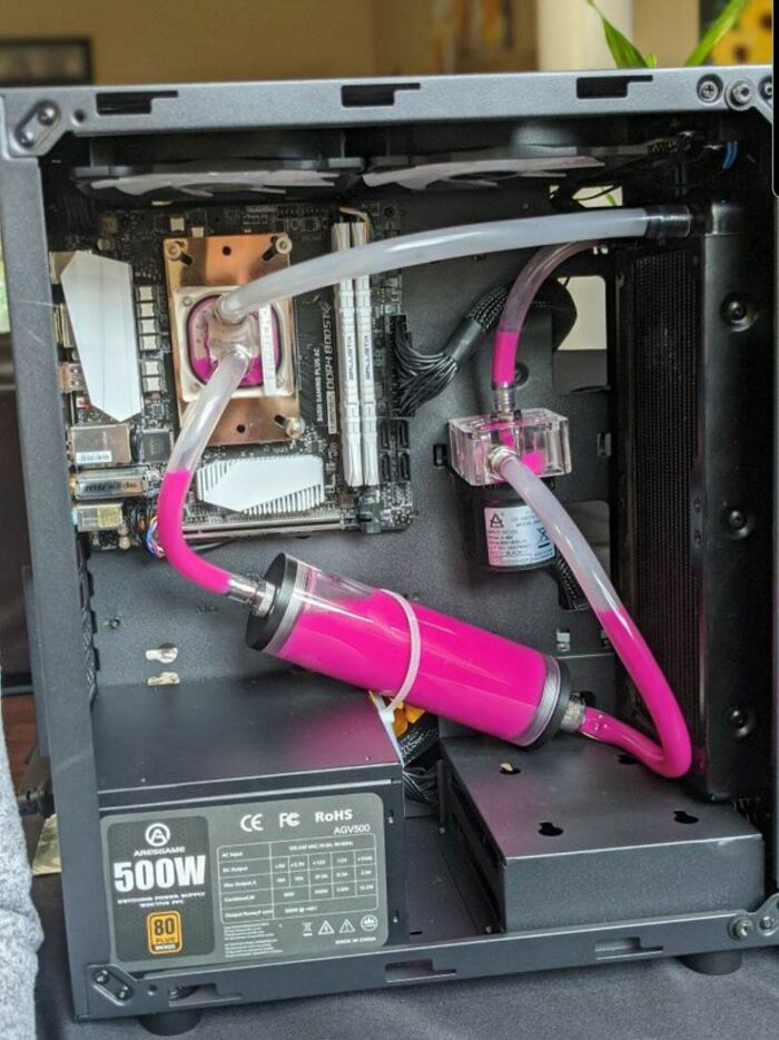 Tech Support People Are Sharing The Worst Cases They’ve Seen While On The Job (40 New Pics) Tech Support People Are Sharing The Worst Cases They’ve Seen While On The Job (40 New Pics)