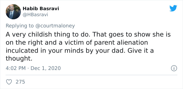 890K People On Twitter Are Cracking Up At This Dad Who Decided To Photoshop His Ex-Wife Out Of A Family Pic Before Posting It 890K People On Twitter Are Cracking Up At This Dad Who Decided To Photoshop His Ex-Wife Out Of A Family Pic Before Posting It