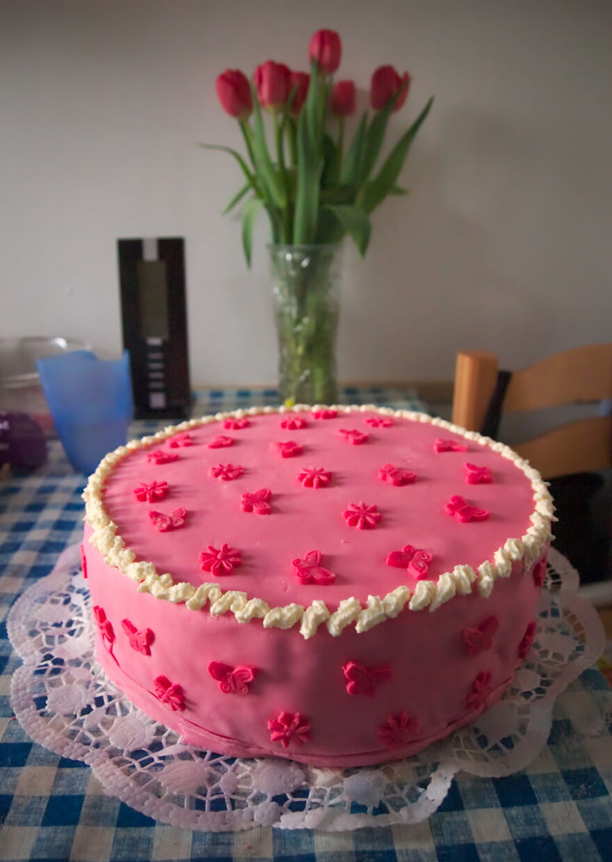 My Girlfriend Learned How To Decorate Cakes By Herself, Here&#8217;s Her Progress Over The Years (24 Pics)