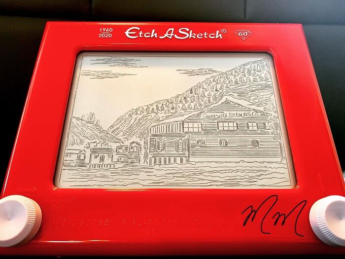 I Can Draw On The Etch-A-Sketch Better Than I Can On Paper (19 Pics) I Can Draw On The Etch-A-Sketch Better Than I Can On Paper (19 Pics)