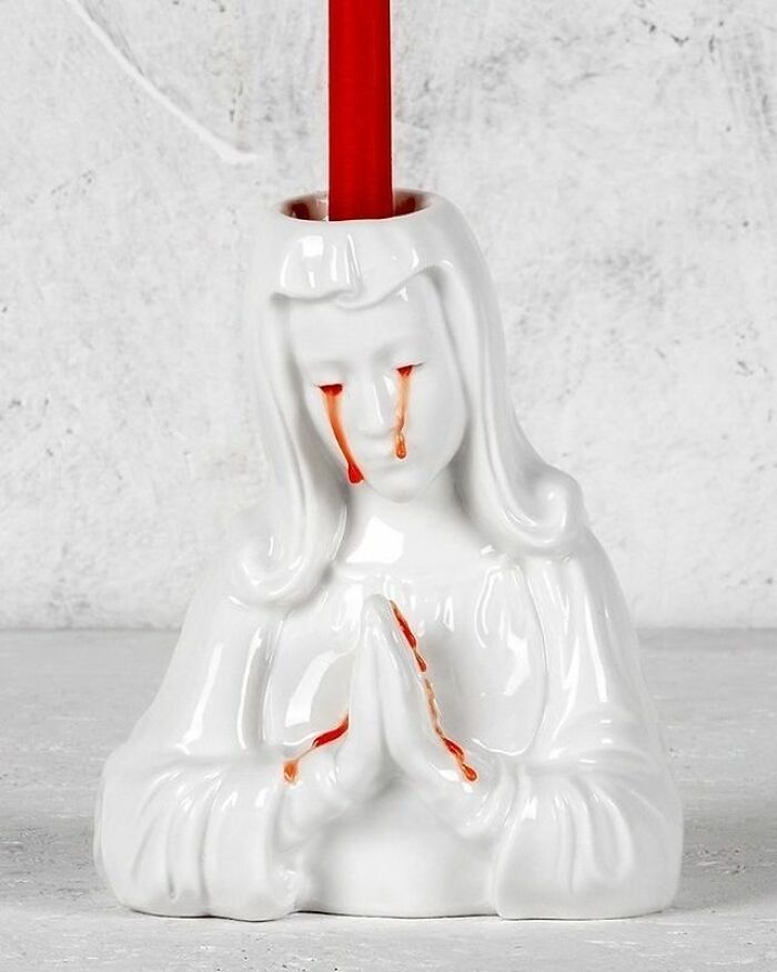 This Instagram Account With 183K Followers Is Dedicated To Showing The Most Bizarre Thrift Store Finds (40 Pics)