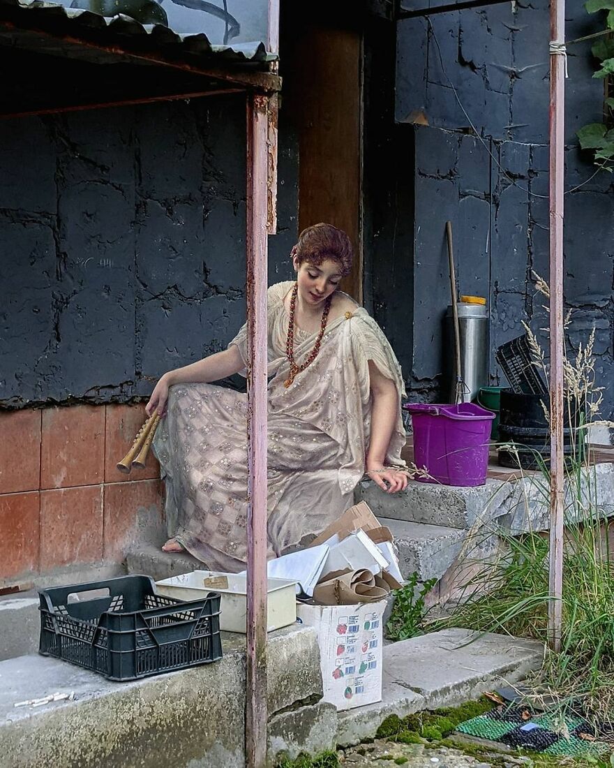 Artist Places People From Classical Paintings Into The Modern World And The Result Is Surprisingly Fitting (27 New Pics)