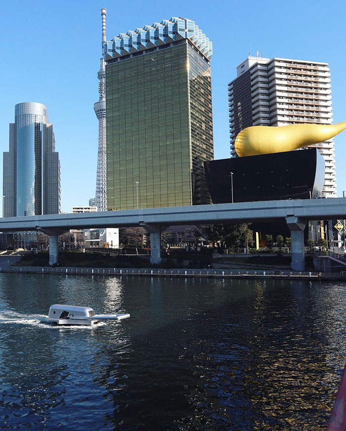 Shaped Like A Zip Fastener, This 9-Meter-Long Ship Looks Like It&#8217;s Opening Tokyo’s Sumida River