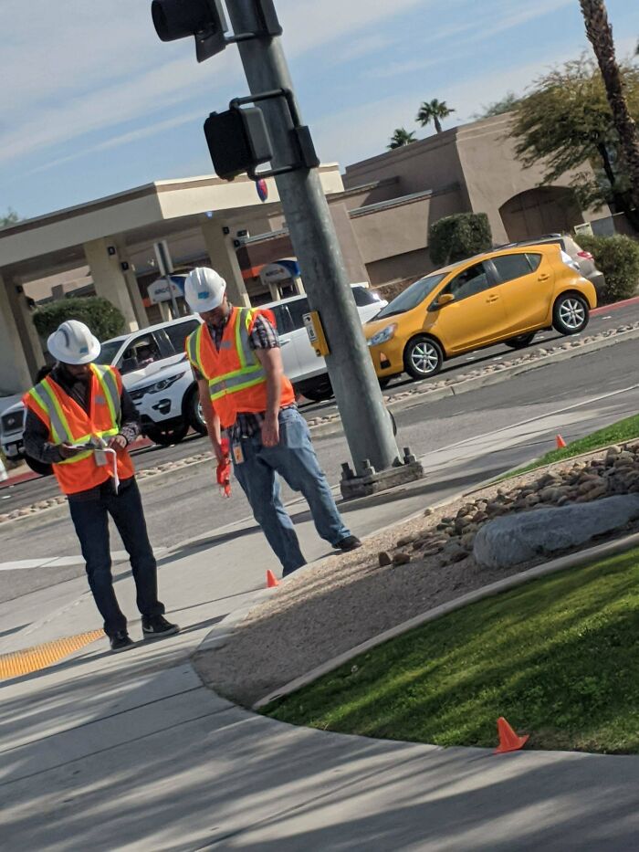 This Online Community Is All About Pics Of People Ignoring Safety As If They’re Immortal This Online Community Is All About Pics Of People Ignoring Safety As If They’re Immortal