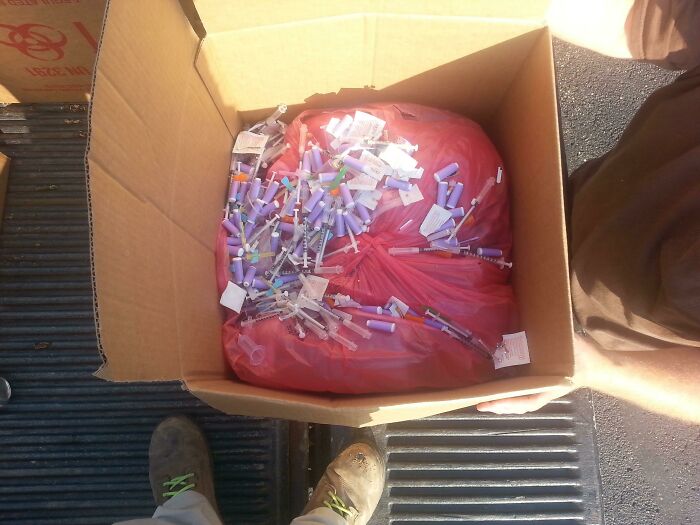 This Online Community Is All About Pics Of People Ignoring Safety As If They’re Immortal This Online Community Is All About Pics Of People Ignoring Safety As If They’re Immortal