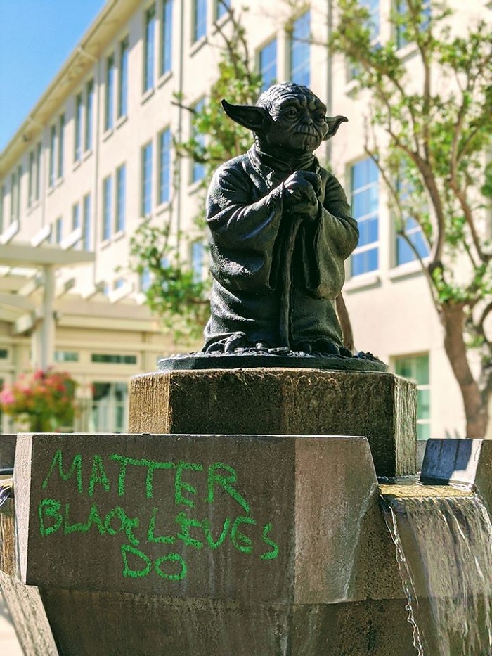 This Page Is All About Sharing Cases Of “Mild Vandalism” And Here Are The 50 Best Pics This Page Is All About Sharing Cases Of “Mild Vandalism” And Here Are The 50 Best Pics