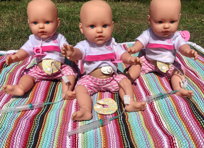 Mom Starts Making Inclusive Dolls After She Couldn’t Find Any With Hearing Aids For Her Deaf Daughter Mom Starts Making Inclusive Dolls After She Couldn’t Find Any With Hearing Aids For Her Deaf Daughter