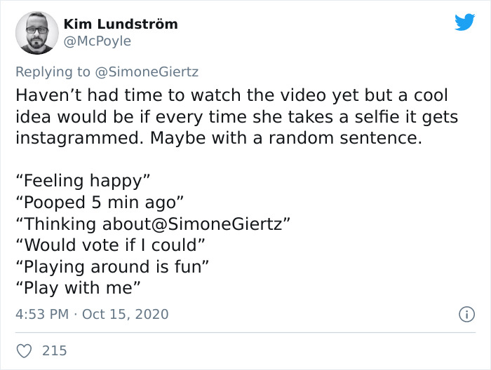 Woman Builds A Photo Booth That Lets Her Dog Take Selfies For Treats, And Over 230K People On Twitter Are Obsessed Woman Builds A Photo Booth That Lets Her Dog Take Selfies For Treats, And Over 230K People On Twitter Are Obsessed