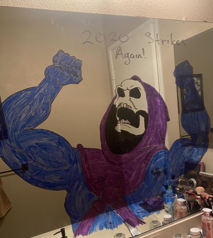 Woman Shares A Collection Of Her Husband’s Doodles On Her Bathroom Mirror (17 Pics) Woman Shares A Collection Of Her Husband’s Doodles On Her Bathroom Mirror (17 Pics)