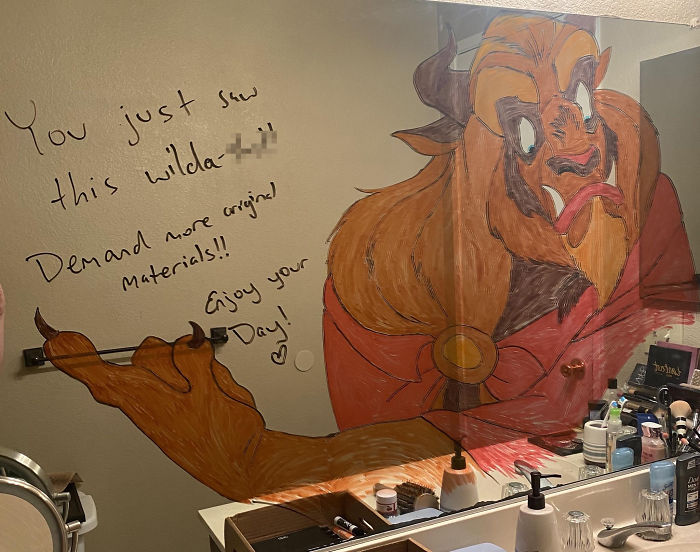 Woman Shares A Collection Of Her Husband’s Doodles On Her Bathroom Mirror (17 Pics) Woman Shares A Collection Of Her Husband’s Doodles On Her Bathroom Mirror (17 Pics)