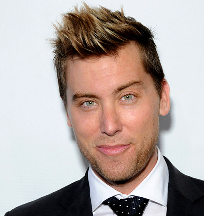 People Are Sharing What Things Look Strange Now, But Were Completely Normal 20 Years Ago In This Viral Thread