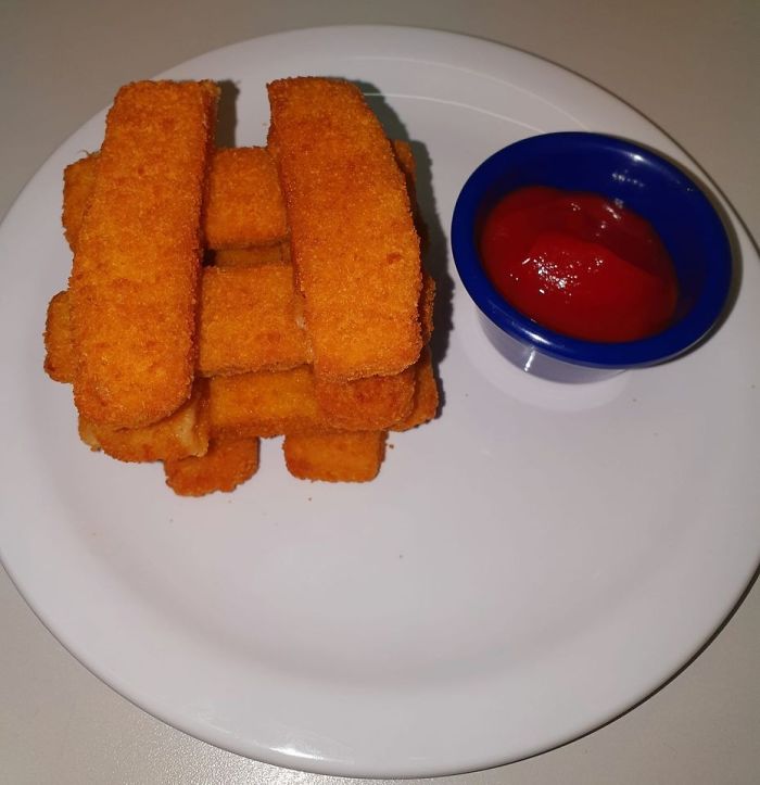 30 Of The Most Iconic Plates From The &#8220;Rate My Plate&#8221; Facebook Group