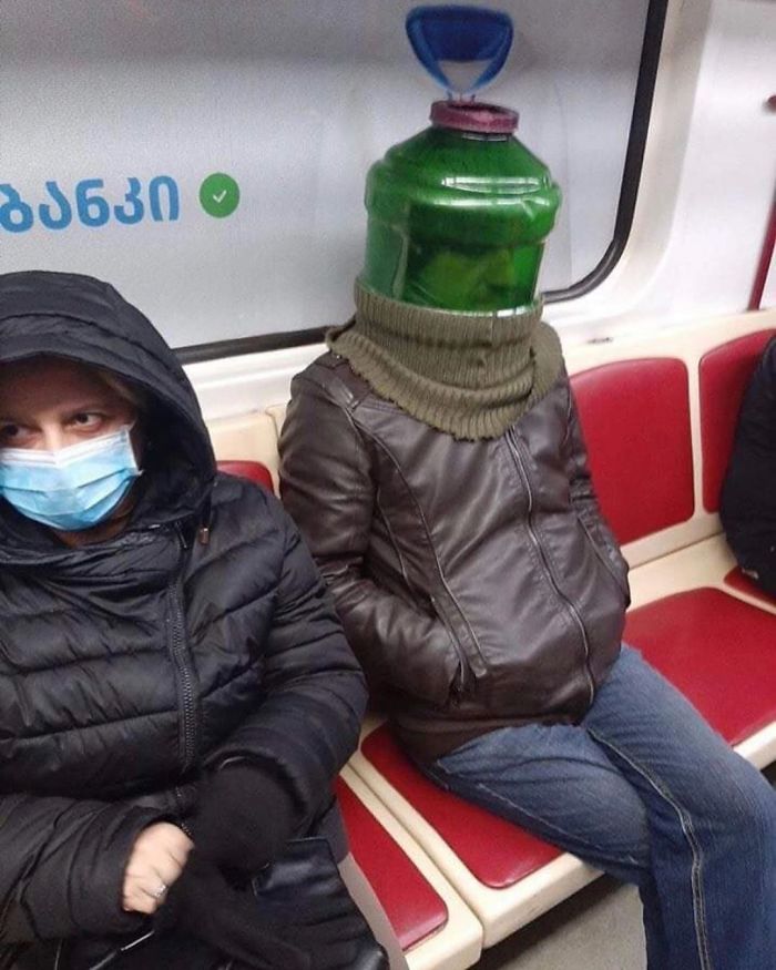 This Instagram Page Is Posting The Most Ridiculous Corona Masks Spotted On The Subway (37 Pics) This Instagram Page Is Posting The Most Ridiculous Corona Masks Spotted On The Subway (37 Pics)