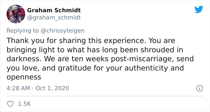 Chrissy Teigen Suffers A Miscarriage, People Support Her And Say She Helped Other Mothers Feel Less Alone Chrissy Teigen Suffers A Miscarriage, People Support Her And Say She Helped Other Mothers Feel Less Alone