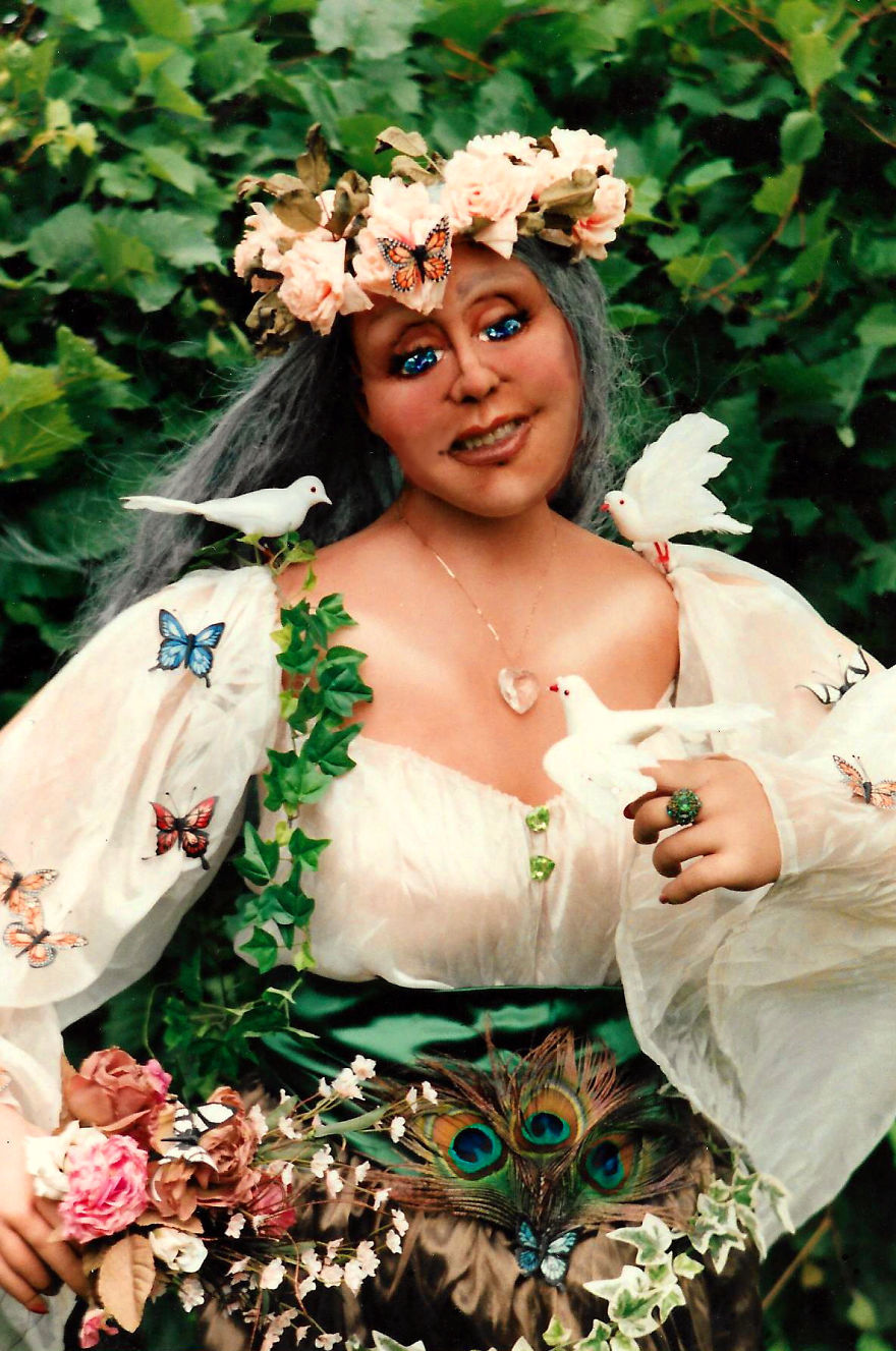 I Create Hyper-Realistic, Life-Sized Articulated People To Keep Me Company In The “Middle Of Nowhere” I Create Hyper-Realistic, Life-Sized Articulated People To Keep Me Company In The “Middle Of Nowhere”