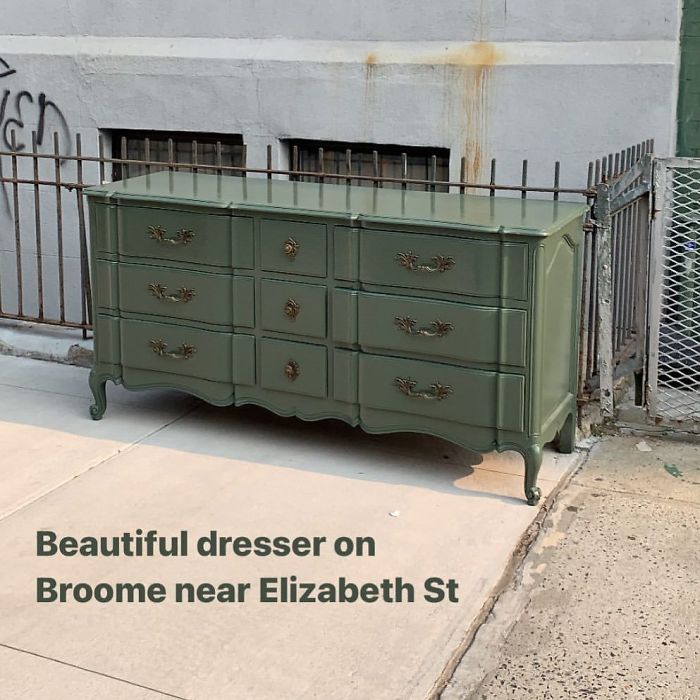 People Share What They Found Thrown Away And The Phrase ‘One Man’s Trash Is Another Man’s Treasure’ Has Never Been So Real