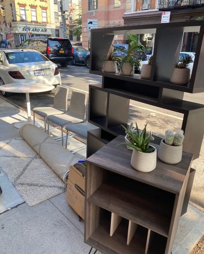 People Share What They Found Thrown Away And The Phrase ‘One Man’s Trash Is Another Man’s Treasure’ Has Never Been So Real