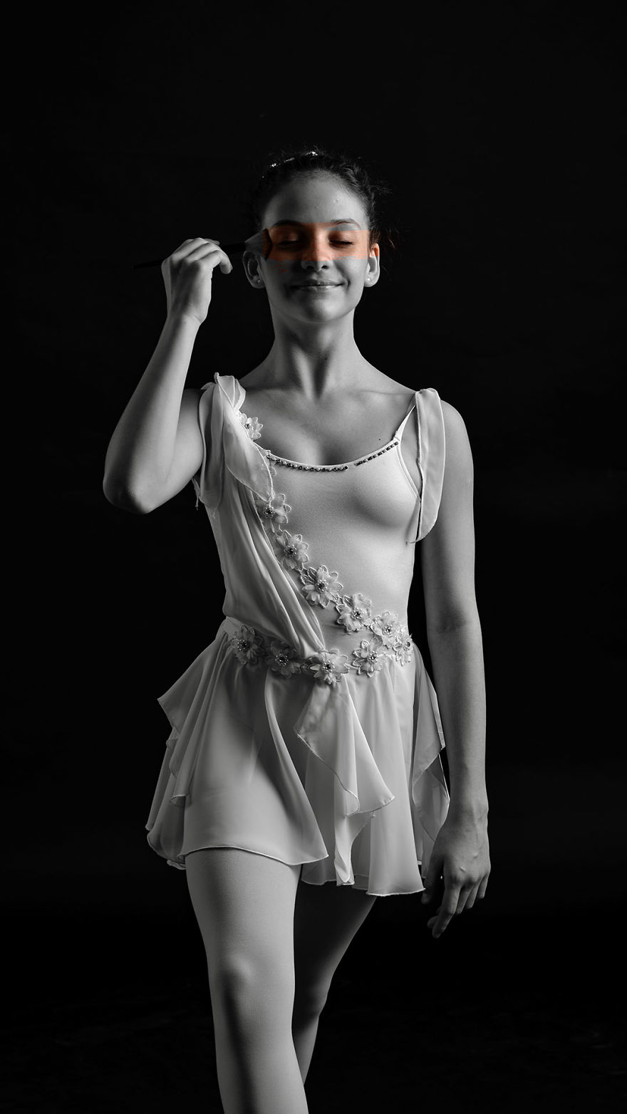 Sara’s Story: A Photographic Journal For All The Dancing Kids In Pursuit Of Their Dreams Sara’s Story: A Photographic Journal For All The Dancing Kids In Pursuit Of Their Dreams