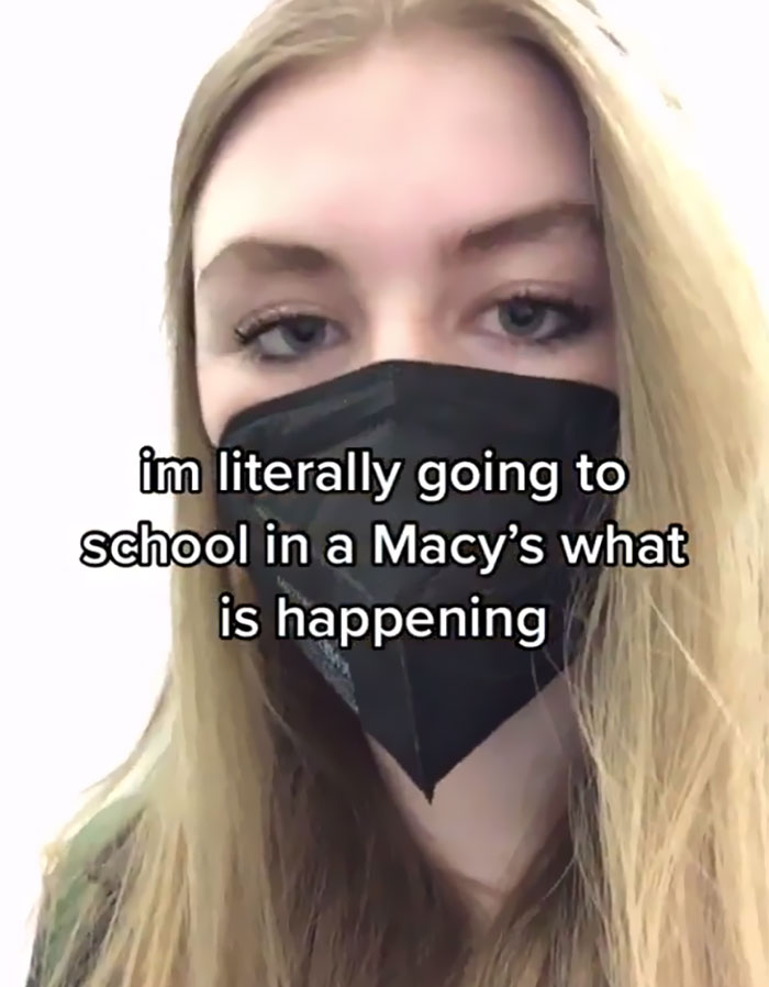 This School In Vermont Has Been Installed In A Former Macy’s And The Vibe Is Unlike Anything Else, Not Only Because Of The Escalators (20 Pics) This School In Vermont Has Been Installed In A Former Macy’s And The Vibe Is Unlike Anything Else, Not Only Because Of The Escalators (20 Pics)