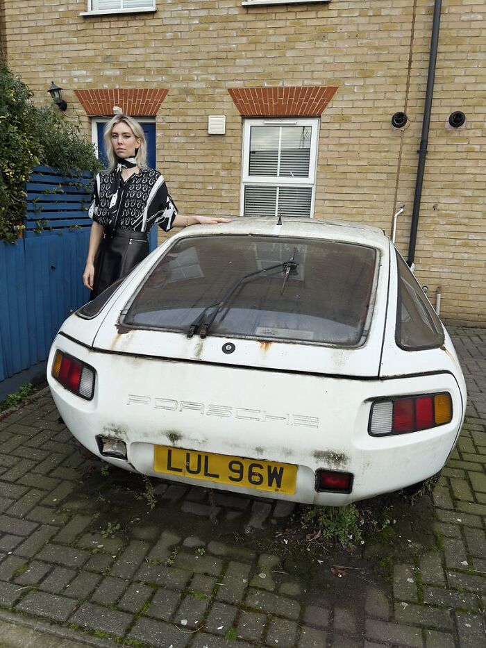 W Magazine Did This Hilarious Celebrity Photoshoot And Now People Are Roasting Them W Magazine Did This Hilarious Celebrity Photoshoot And Now People Are Roasting Them