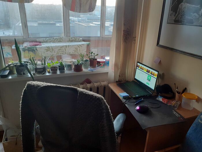 Hey Pandas, Show Us Your Favorite Part Of Your House (Closed)