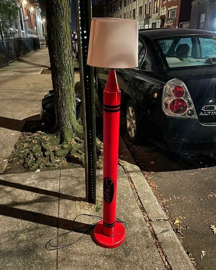 People Share What They Found Thrown Away And The Phrase ‘One Man’s Trash Is Another Man’s Treasure’ Has Never Been So Real (35 New Pics) People Share What They Found Thrown Away And The Phrase ‘One Man’s Trash Is Another Man’s Treasure’ Has Never Been So Real (35 New Pics)