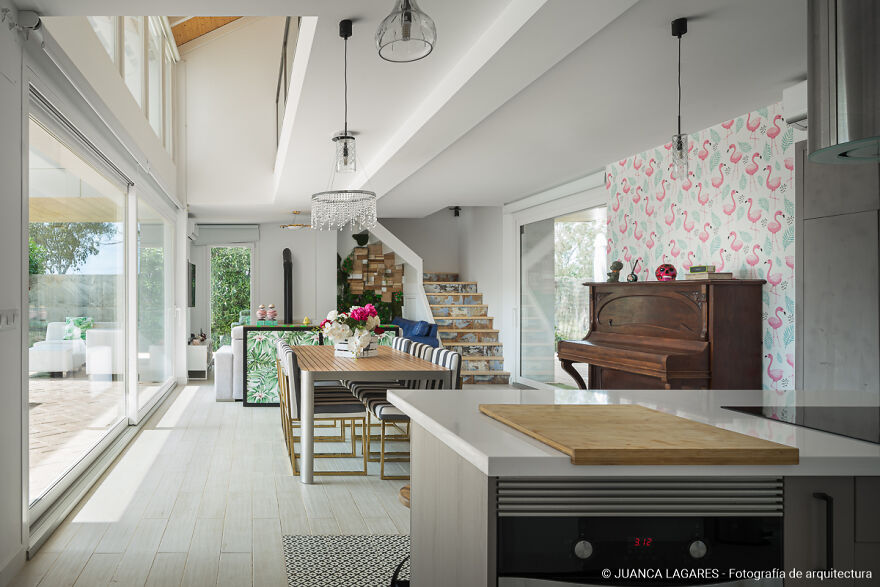 An Incredible Family House In Sevilla Made Of Recycled Shipping Containers An Incredible Family House In Sevilla Made Of Recycled Shipping Containers