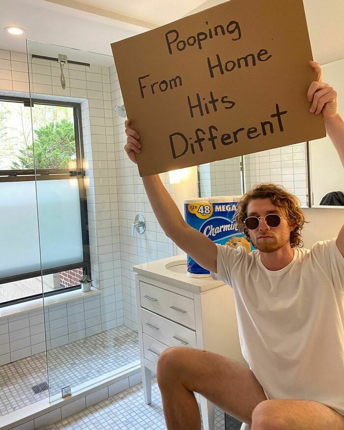 ‘Dude With Sign’ Has 7.4 Million Followers For Protesting Annoying Everyday Things With Funny Signs (40 New Pics) ‘Dude With Sign’ Has 7.4 Million Followers For Protesting Annoying Everyday Things With Funny Signs (40 New Pics)